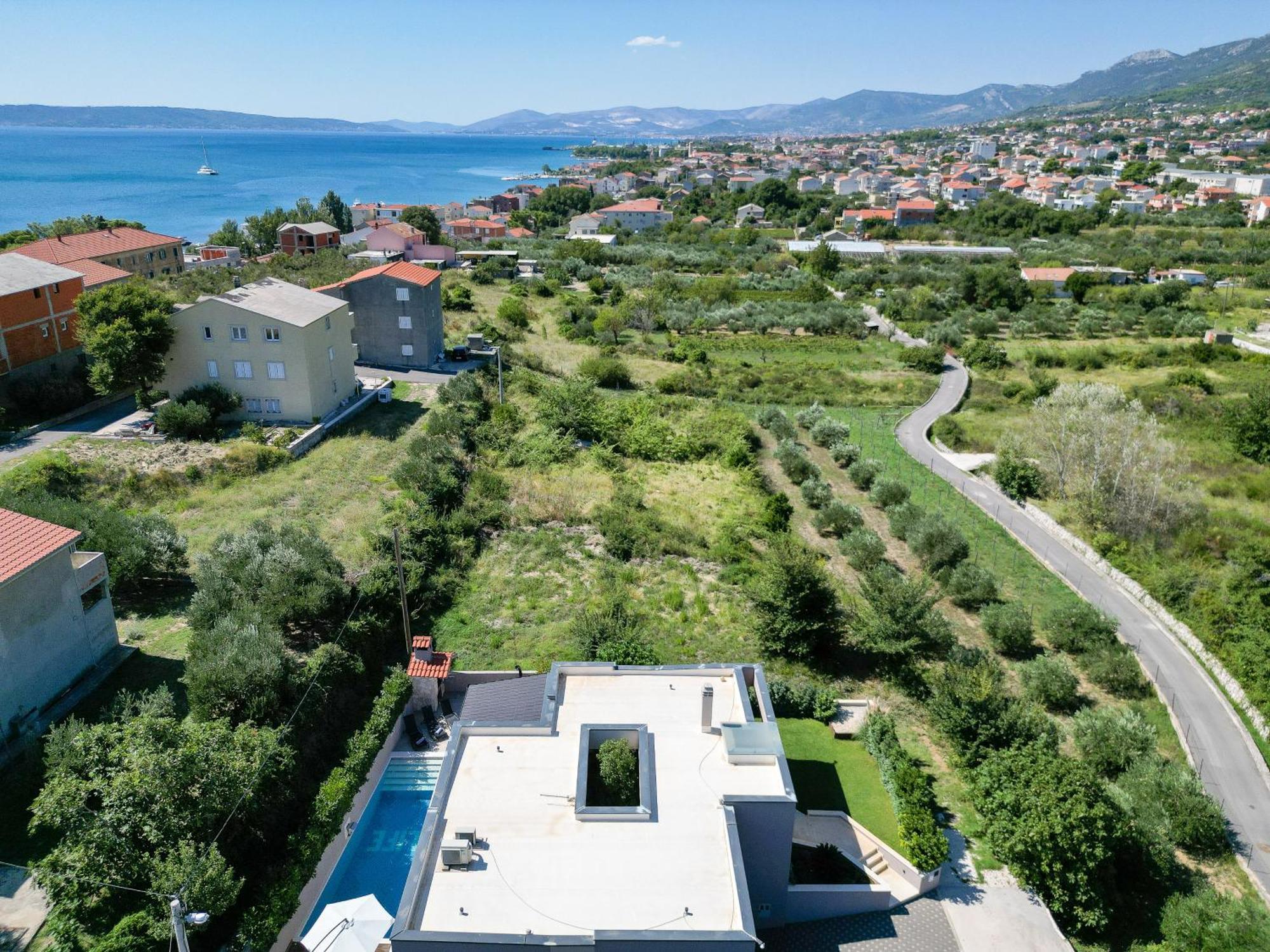 Life - New And Luxury Holiday House Каштела Экстерьер фото