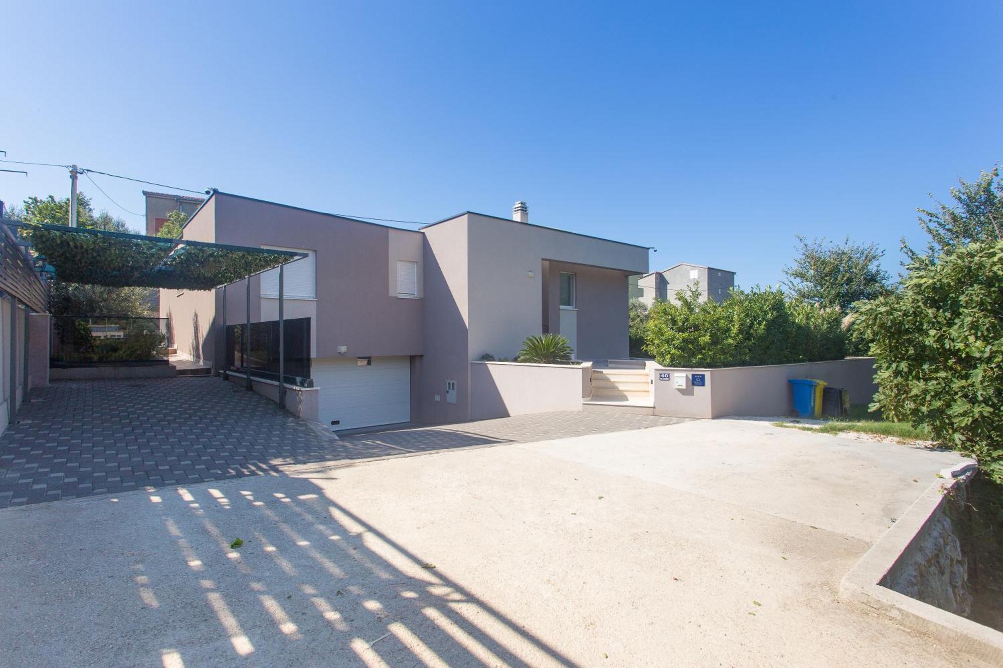 Life - New And Luxury Holiday House Каштела Экстерьер фото