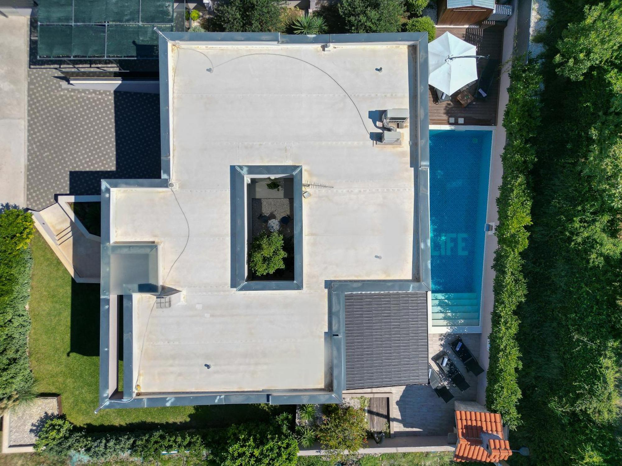 Life - New And Luxury Holiday House Каштела Экстерьер фото